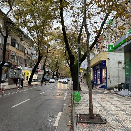 地拉那Bliri Myslym Shyri公寓 外观 照片